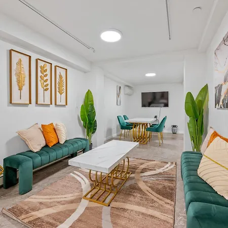Hotel Upper East Side Luxury 3Br 2B 1700 Square Feet